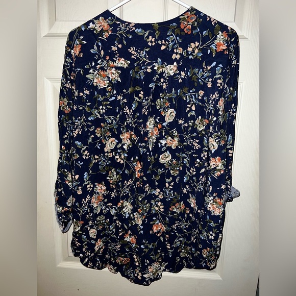 Brina and Em Roll Tab Navy Floral Blouse - Picture 3 of 3